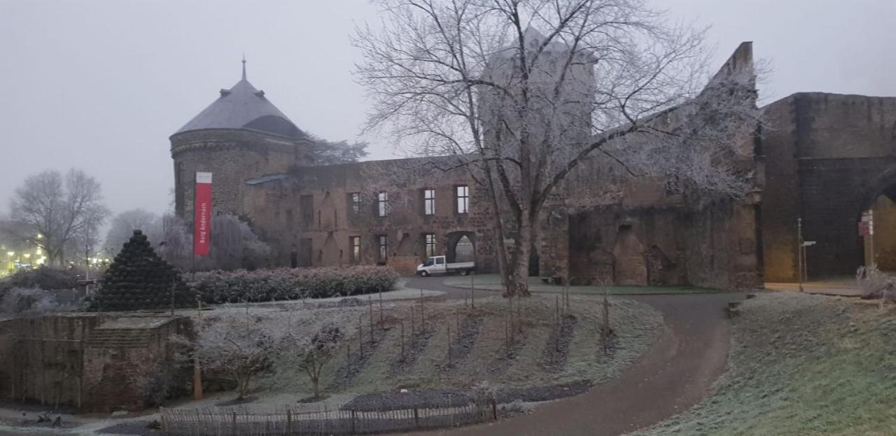 Ferienwohnung Am Geysirzentrum Andernach Exterior foto